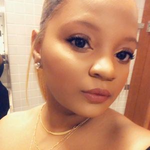 Meet your Posher, Leah